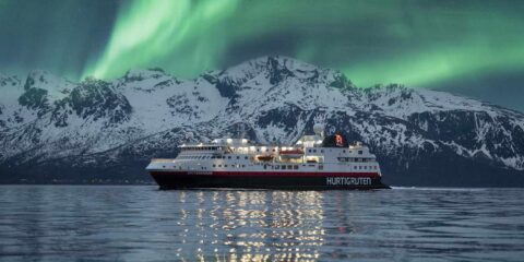 Chasing the Northern Lights - Perfect Month for Alaska Cruise